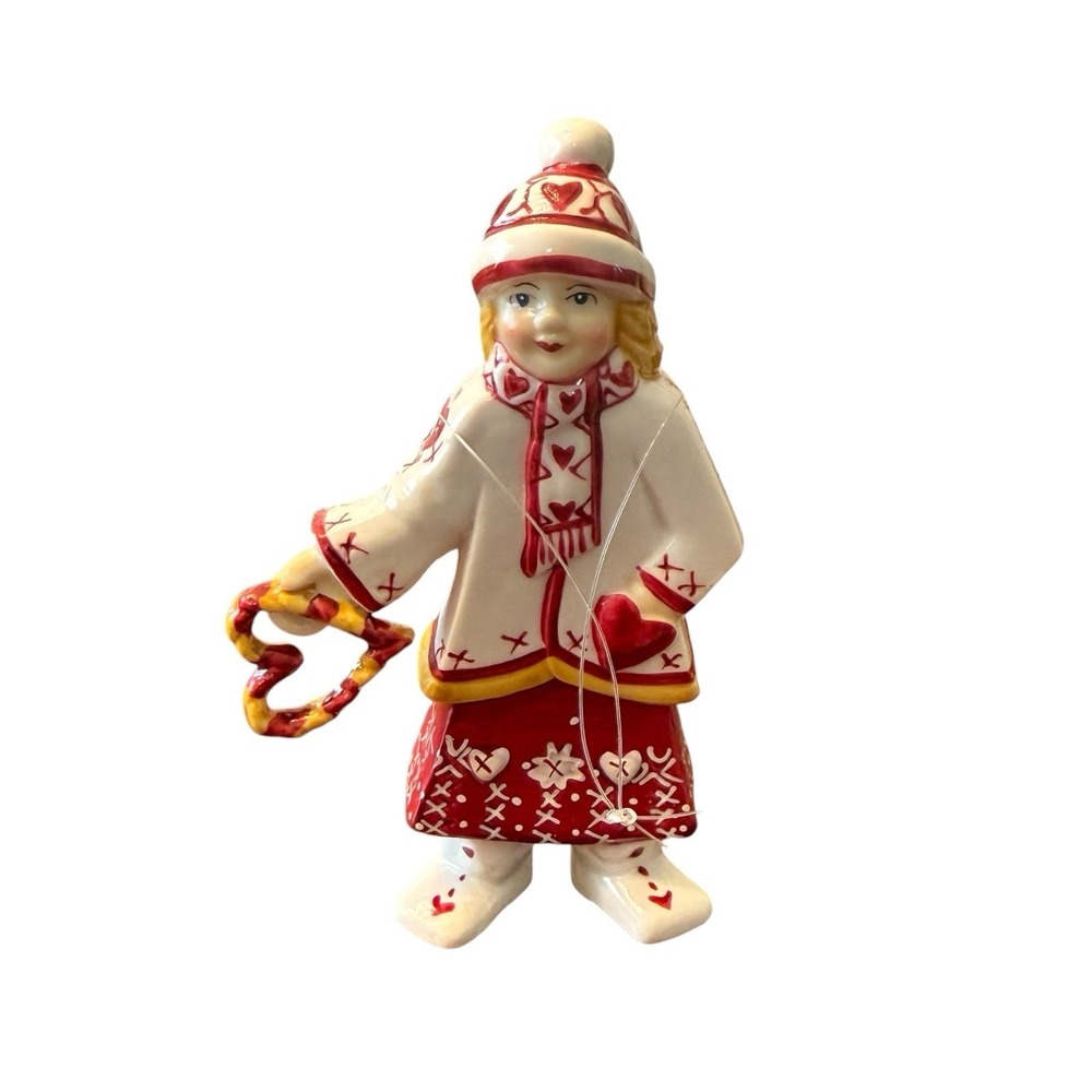 Villeroy Boch Scandinavian Ceramic Girl w/Heart Ornament No Box Red White EUC‎
